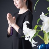 【夢占い】亡くなった人(故人)の夢の意味 63選！しゃべらない場合や命日の場合は？